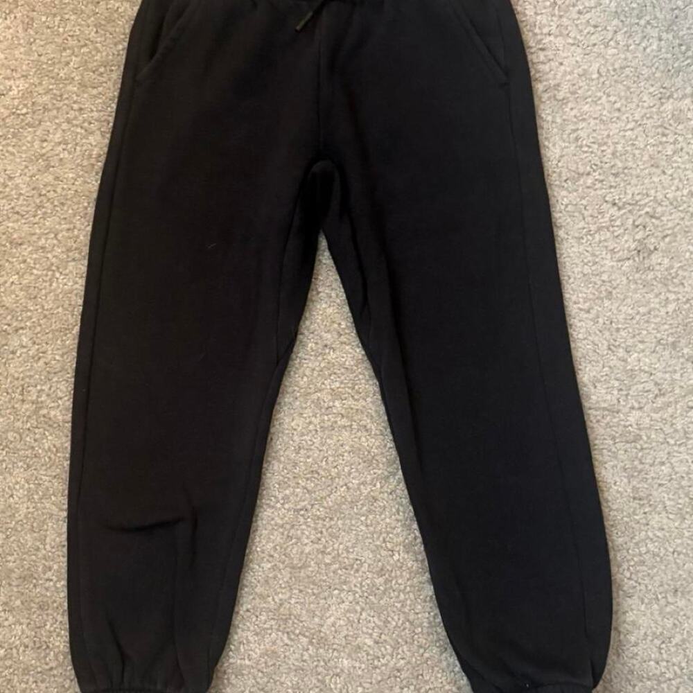 Black all in motion joggers size S 6/7